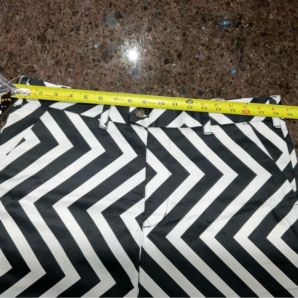 NEW Loudmouth Golf Men’s Shorts Men’s 36 “Daktari” Discontinued Rare NWT - Picture 3 of 11